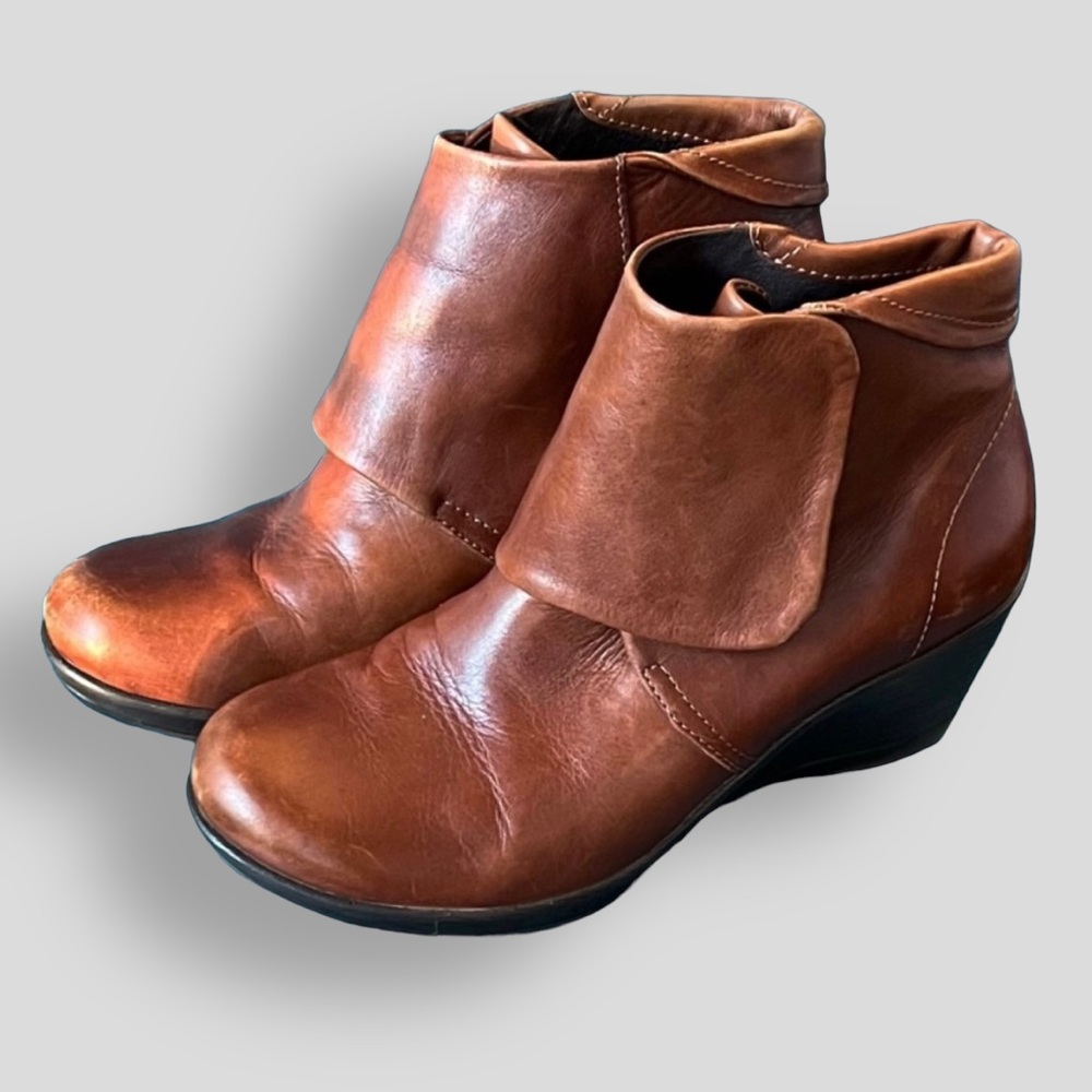 Dansko Romy Brown Leather Ankle Boot Size 38 Wrap Around Strap